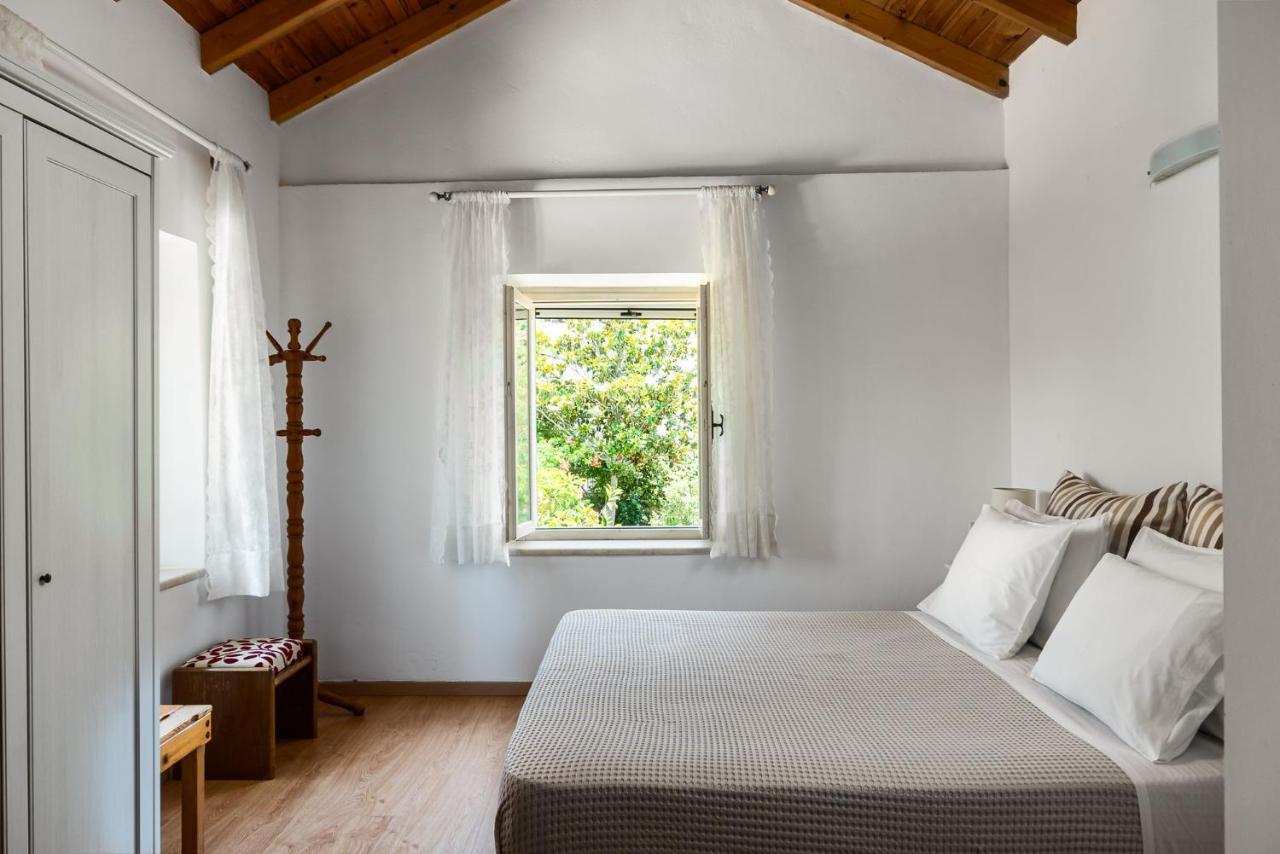 Traditional Rustic Maisonette By Konnect Ájosz Joánisz Periszterón Kültér fotó